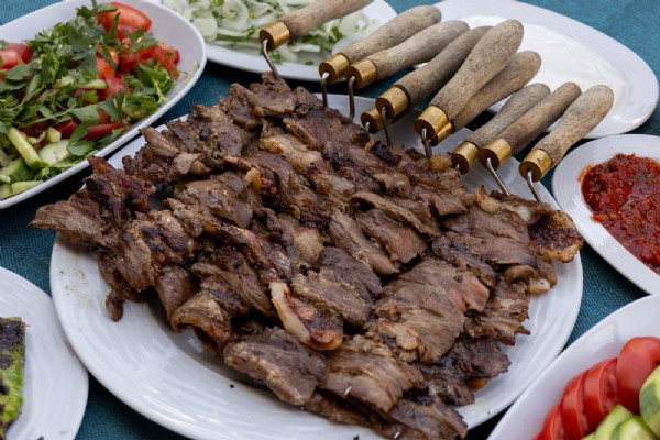 ANADOLU’NUN KADİM ŞEHİRLERİNDEN ERZURUM’UN DOKUZ GÜNLÜK KÜLTÜR, SANAT VE GASTRONOMİ SERÜVENİ BAŞLADI